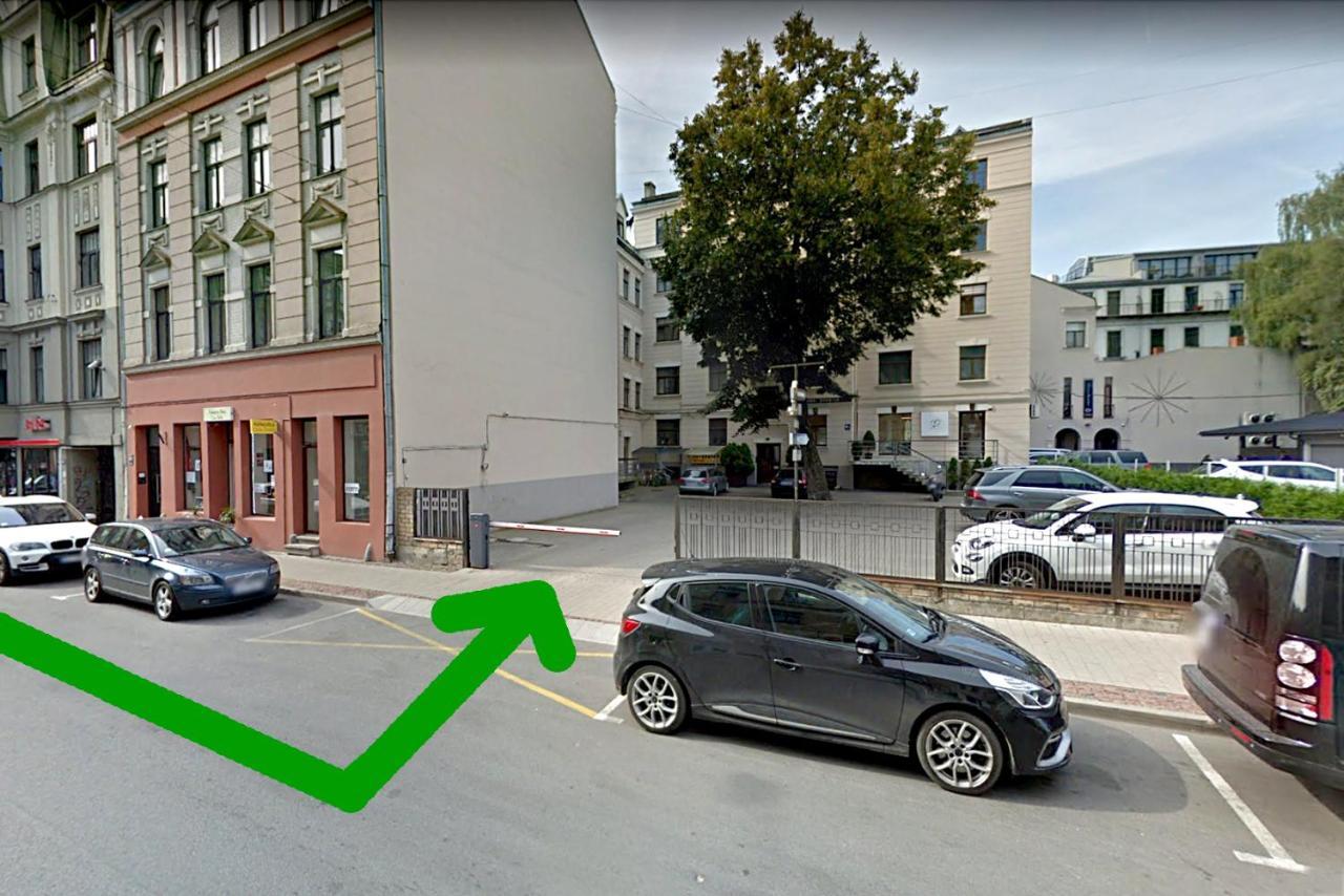 Ferienwohnung Dzirnavu 92, Free Private Parking Riga Exterior foto